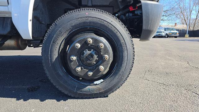 2024 Chevrolet Silverado Chassis Cab Vehicle Photo in INDEPENDENCE, MO 64055-1314