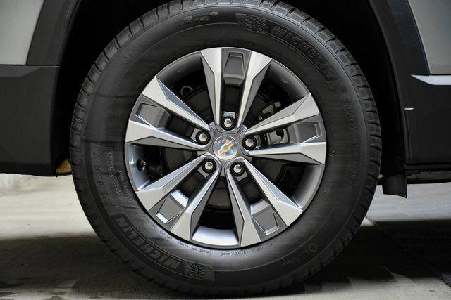 2025 Chevrolet Equinox Vehicle Photo in EVERETT, WA 98203-5662