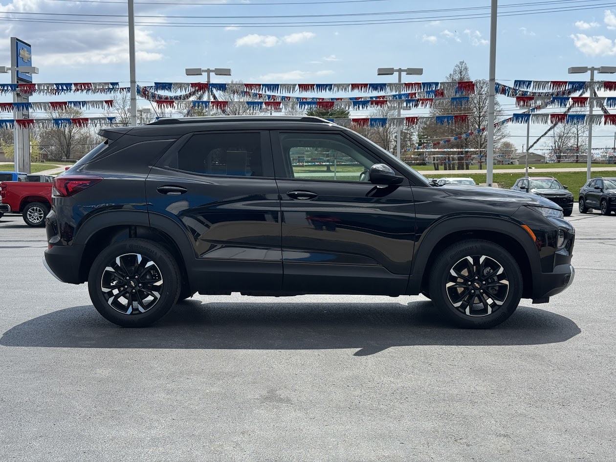 2022 Chevrolet Trailblazer Vehicle Photo in BOONVILLE, IN 47601-9633
