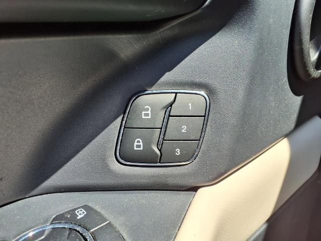 2022 Ford Expedition Vehicle Photo in HENDERSON, NC 27536-2966
