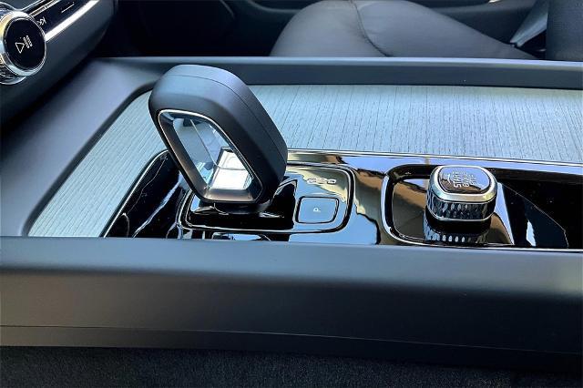 2025 Volvo XC60 Plug-In Hybrid Vehicle Photo in Houston, TX 77007
