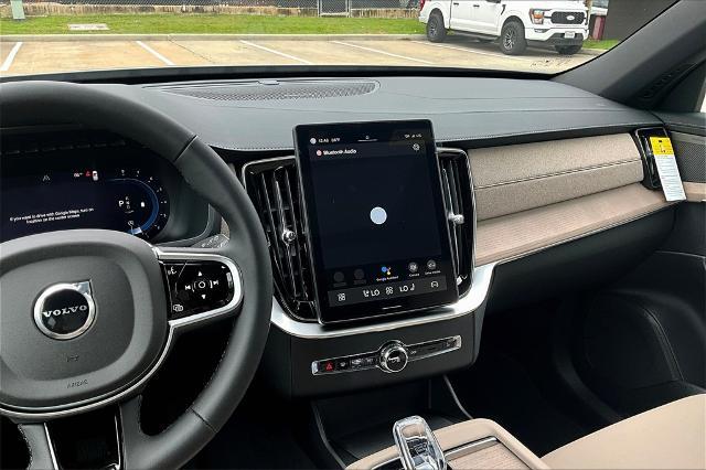 2025 Volvo XC90 Vehicle Photo in Houston, TX 77007