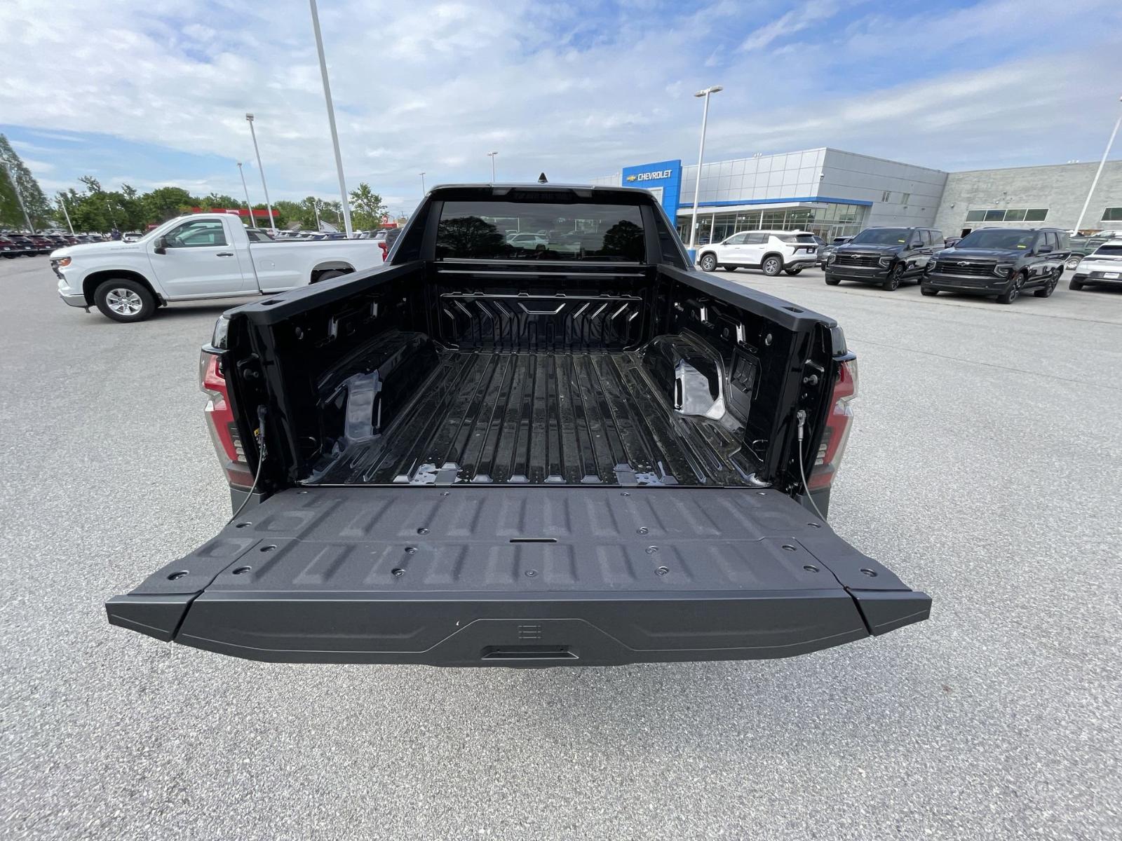 2025 Chevrolet Silverado EV Vehicle Photo in BENTONVILLE, AR 72712-4322