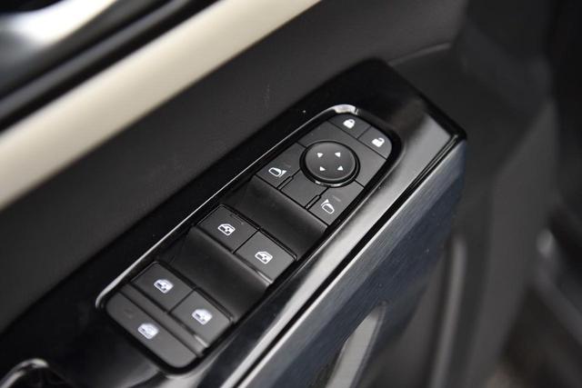 2025 Nissan Pathfinder Vehicle Photo in Ballwin, MO 63011