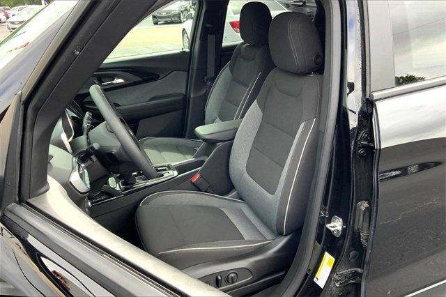 2021 Chevrolet Trailblazer Vehicle Photo in TOPEKA, KS 66609-0000