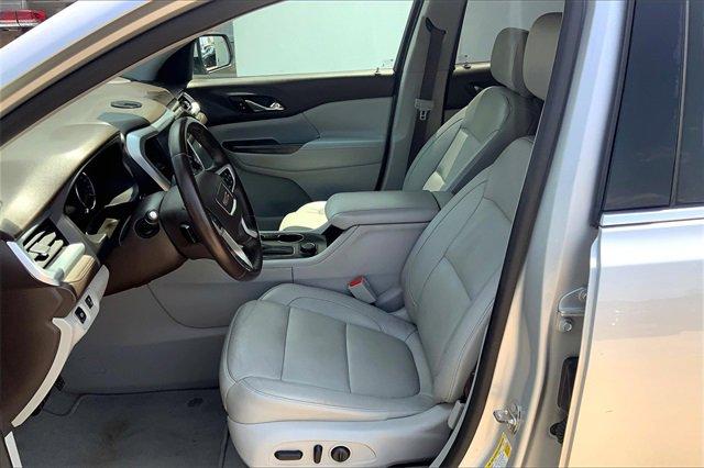2017 GMC Acadia Vehicle Photo in TOPEKA, KS 66609-0000