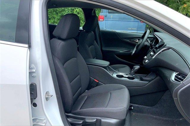 2025 Chevrolet Malibu Vehicle Photo in KANSAS CITY, MO 64114-4502