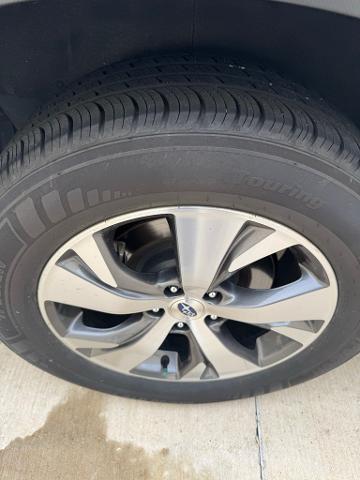 2022 Subaru Ascent Vehicle Photo in Peoria, IL 61615