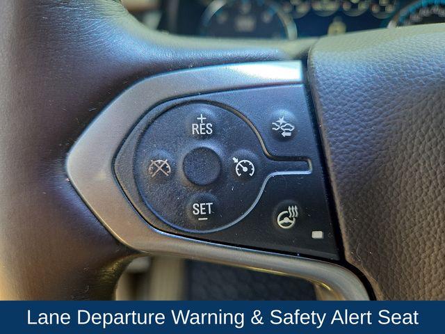 2016 Chevrolet Suburban Vehicle Photo in WATERTOWN, CT 06795-3318