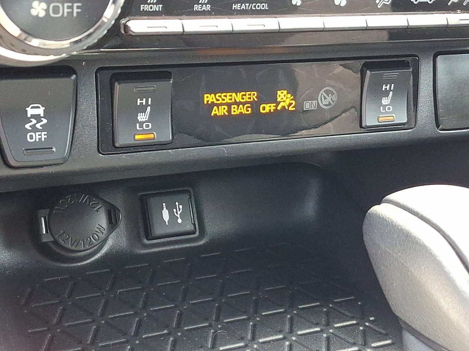 2019 Toyota RAV4 Vehicle Photo in Trevose, PA 19053