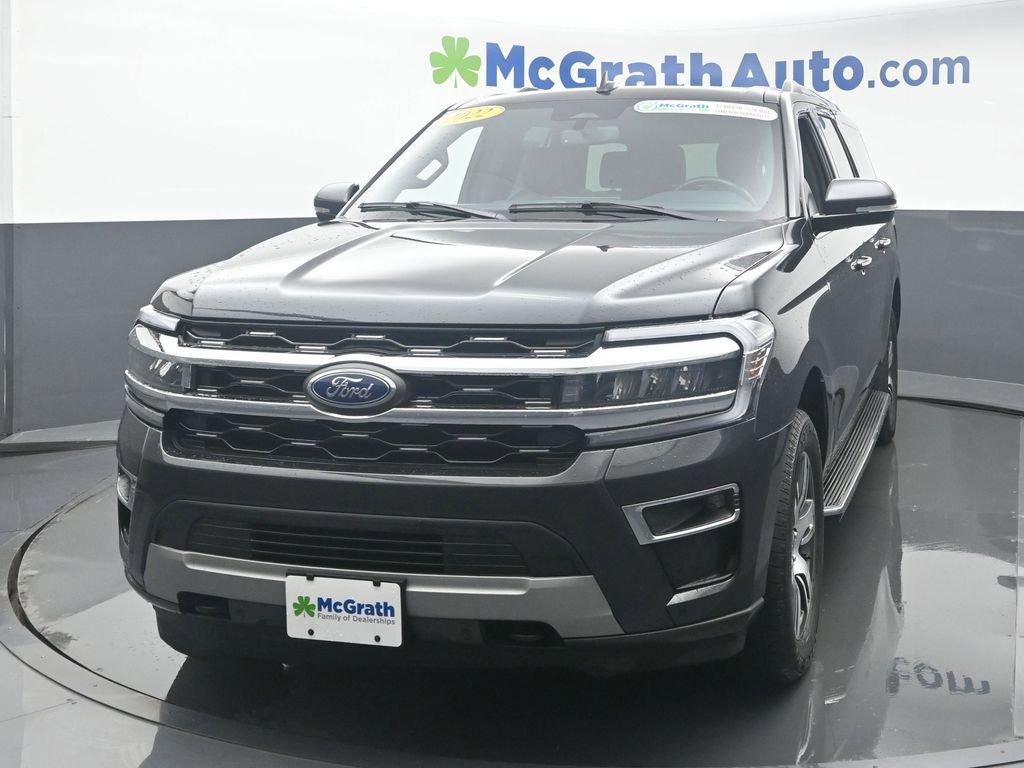 2022 Ford Expedition Max Vehicle Photo in Cedar Rapids, IA 52402