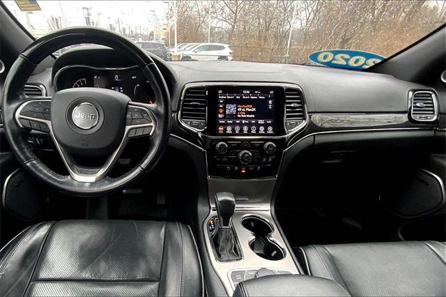 2020 Jeep GRAND CHEROKEE Vehicle Photo in KANSAS CITY, MO 64114-4545