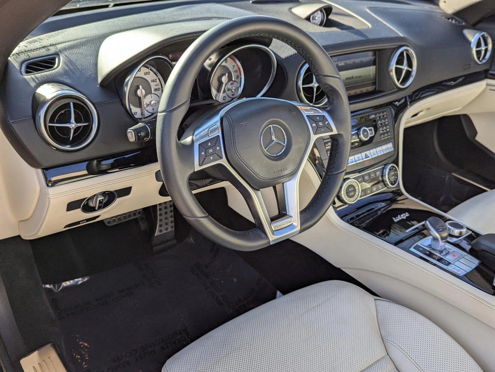 2016 Mercedes-Benz SL Vehicle Photo in MIAMI, FL 33172-3015