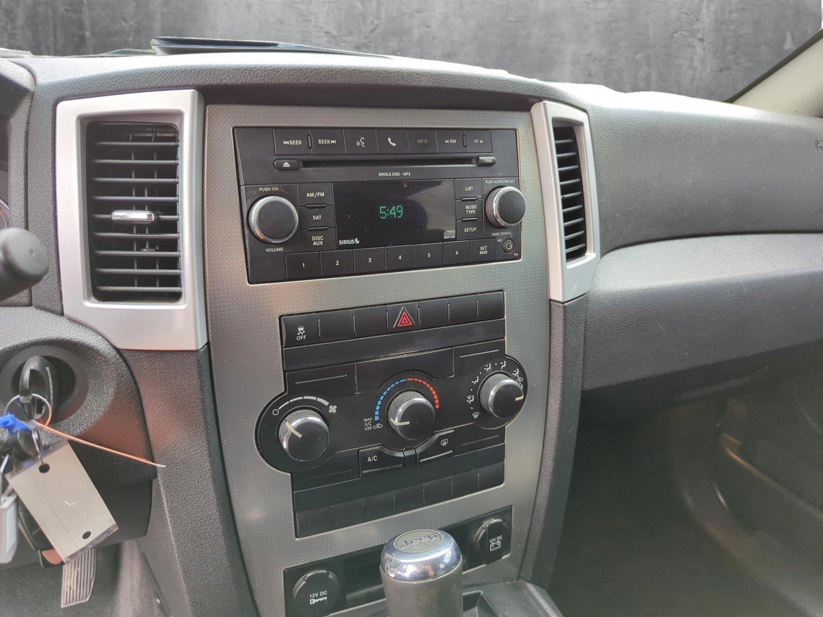 2010 Jeep Grand Cherokee Vehicle Photo in Margate, FL 33063