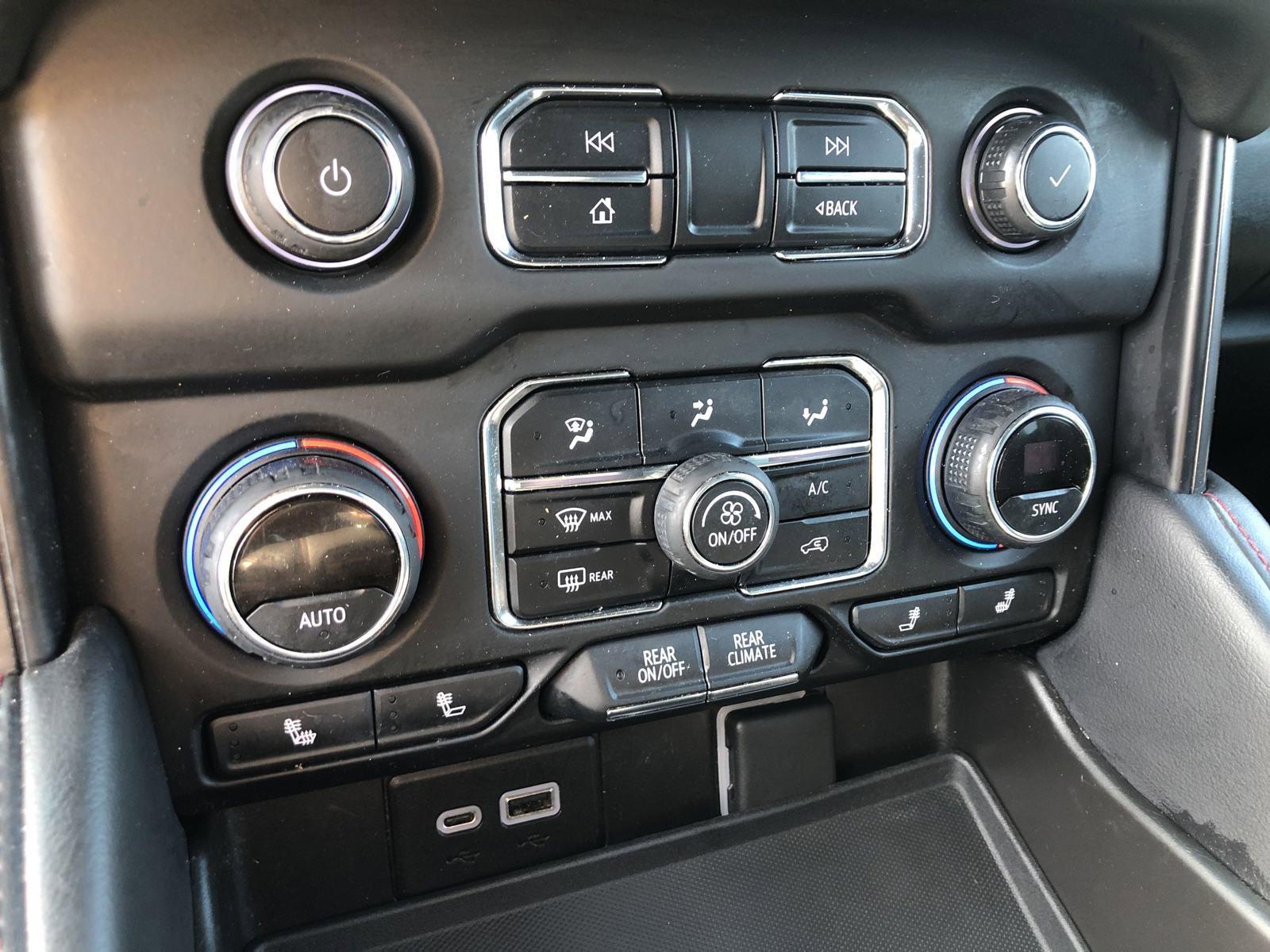2021 Chevrolet Suburban Vehicle Photo in Mechanicsburg, PA 17050