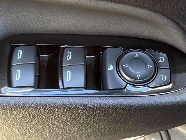 2023 Chevrolet Equinox Vehicle Photo in Roslyn, NY 11576