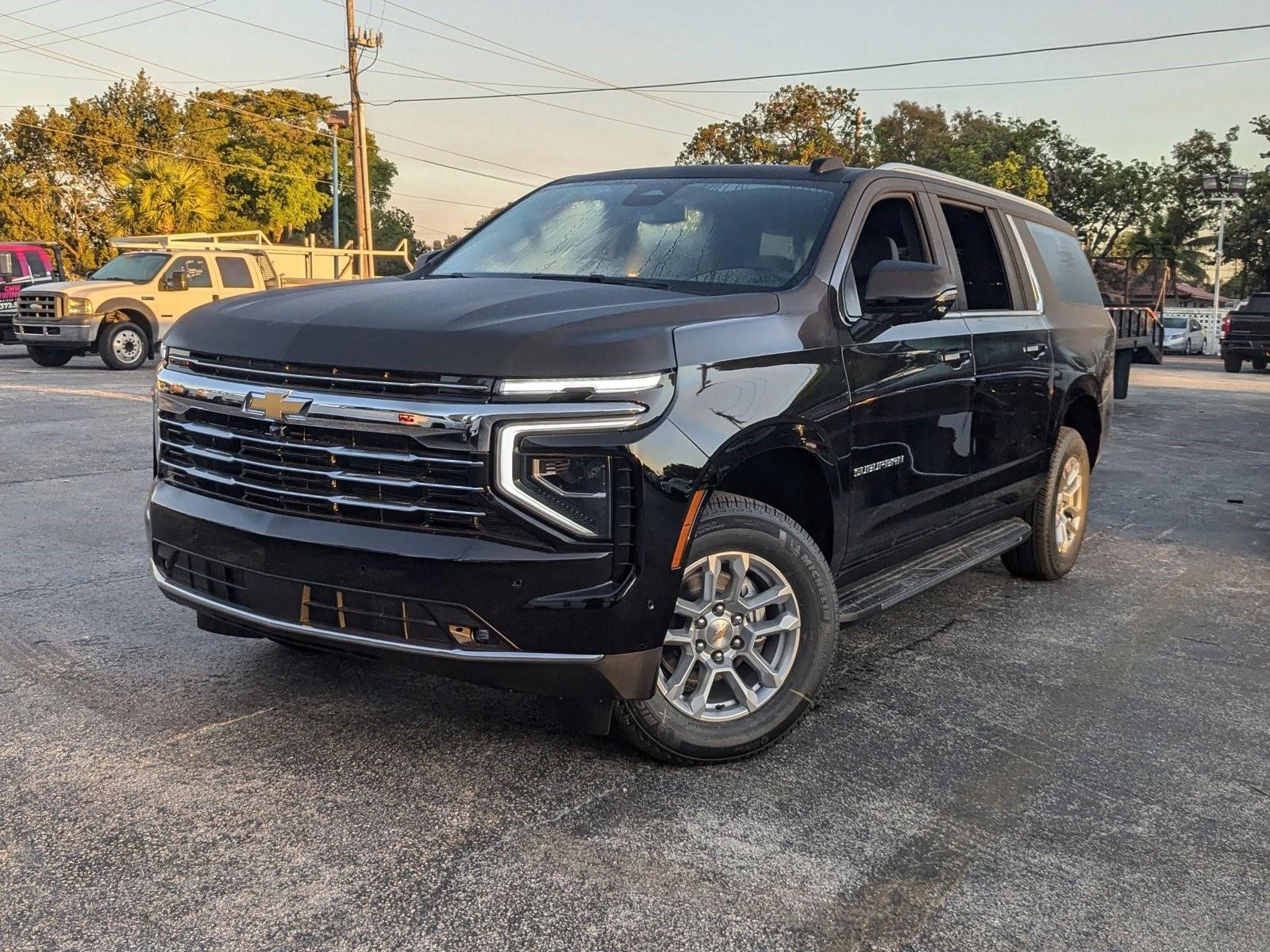 2025 Chevrolet Suburban Vehicle Photo in MIAMI, FL 33134-2699