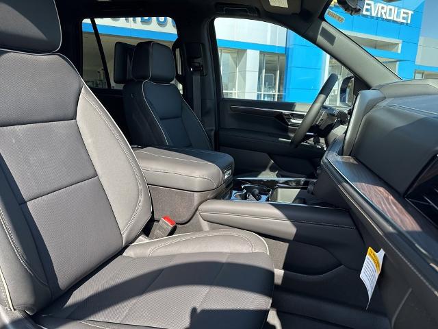 2025 Chevrolet Tahoe Vehicle Photo in MANHATTAN, KS 66502-5036