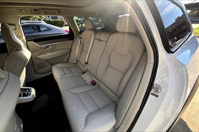 2025 Volvo V90 Cross Country Vehicle Photo in Houston, TX 77007