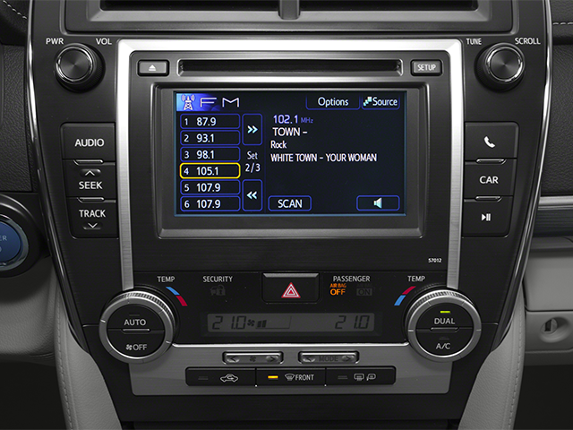 2014 Toyota Camry Hybrid Vehicle Photo in San Antonio, TX 78230