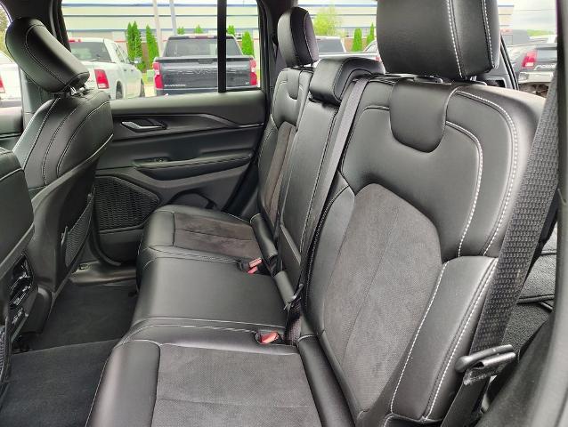 2023 Jeep Grand Cherokee Vehicle Photo in GREEN BAY, WI 54304-5303