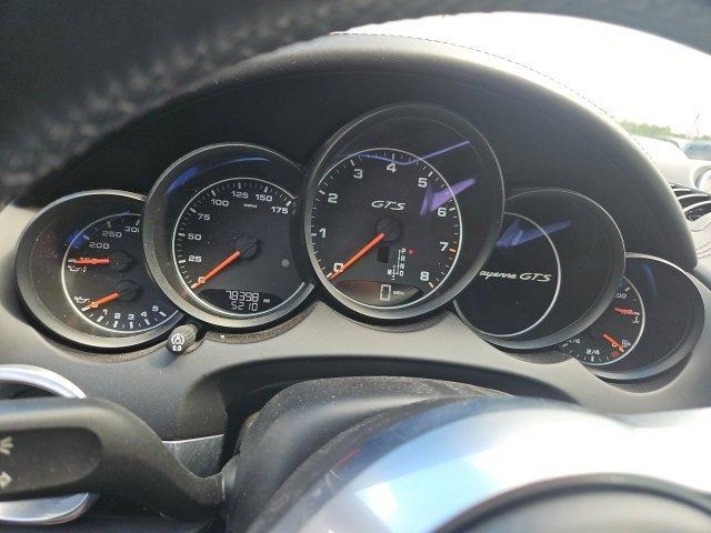 2017 Porsche Cayenne Vehicle Photo in PUYALLUP, WA 98371-4149