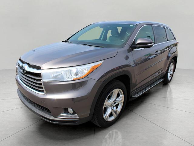2016 Toyota Highlander Vehicle Photo in Green Bay, WI 54304