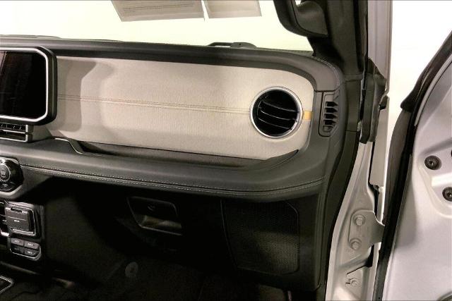 2024 Jeep Wrangler Vehicle Photo in Kansas City, MO 64114