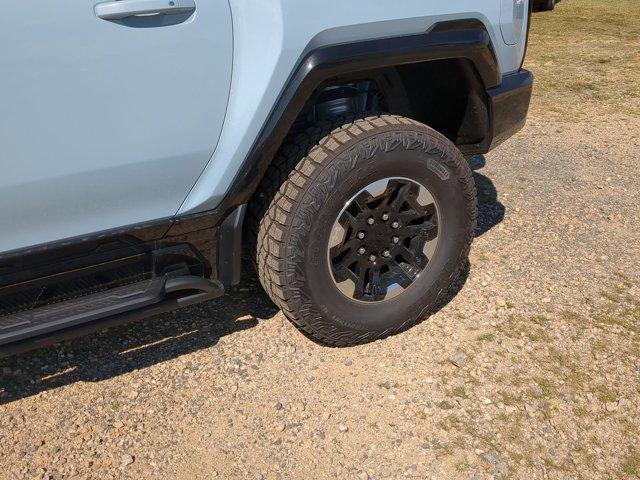 2025 GMC HUMMER EV SUV Vehicle Photo in ALBERTVILLE, AL 35950-0246