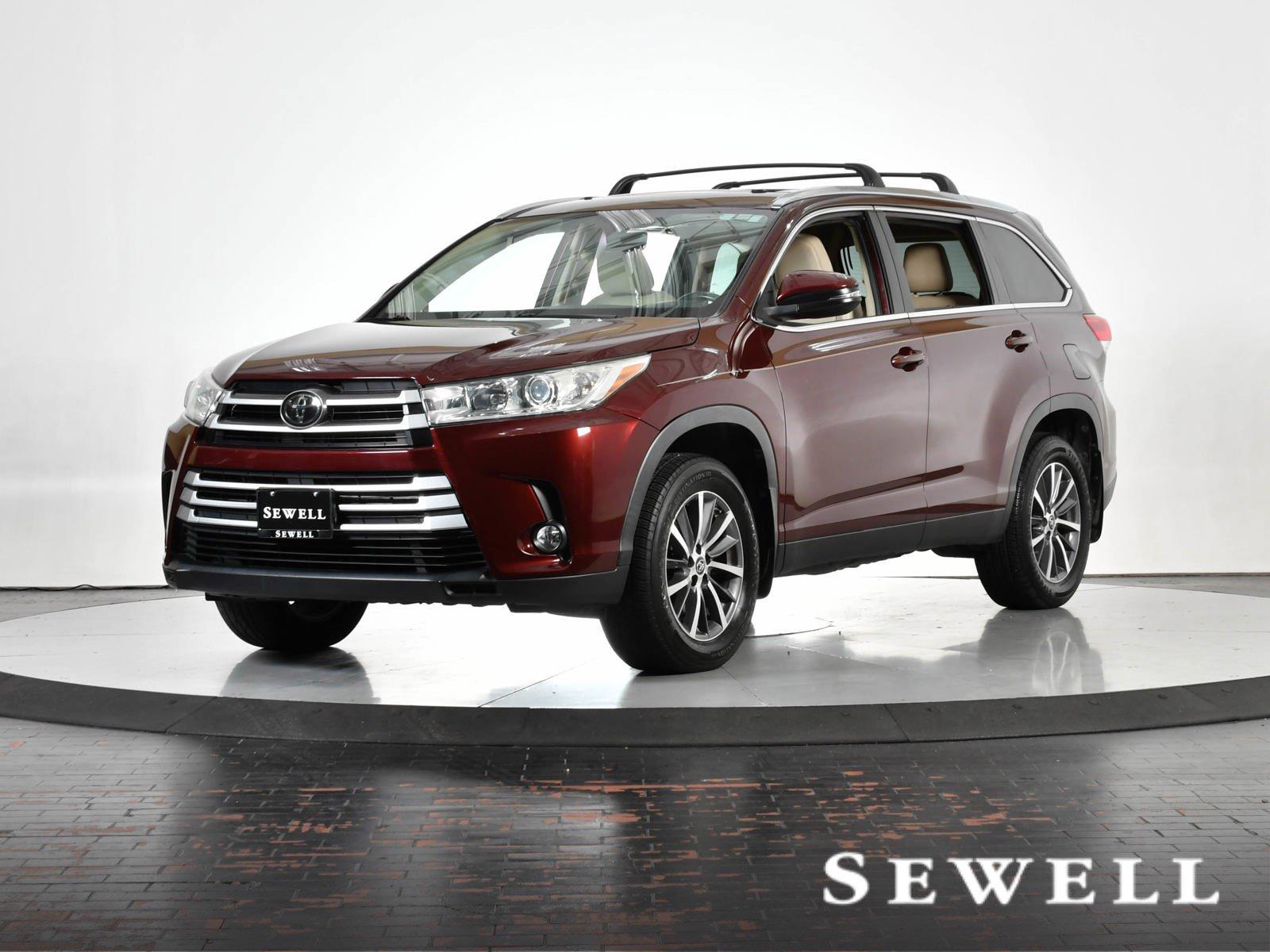 2019 Toyota Highlander Vehicle Photo in DALLAS, TX 75235