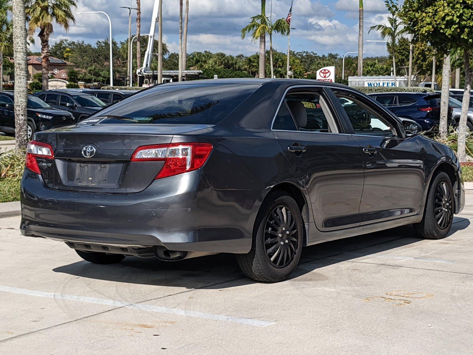 2014 Toyota Camry Vehicle Photo in Davie, FL 33331