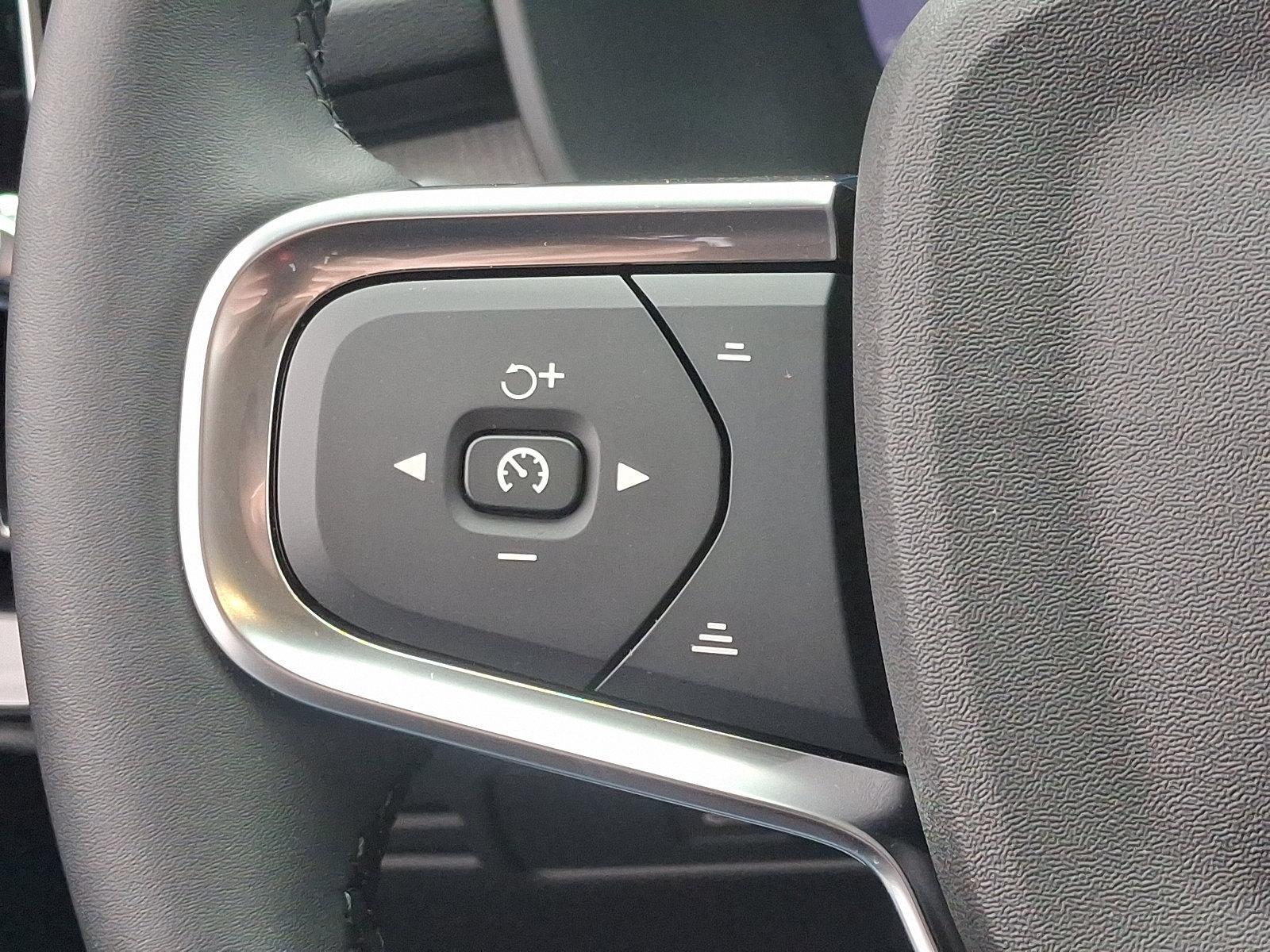2025 Volvo XC40 Vehicle Photo in Trevose, PA 19053