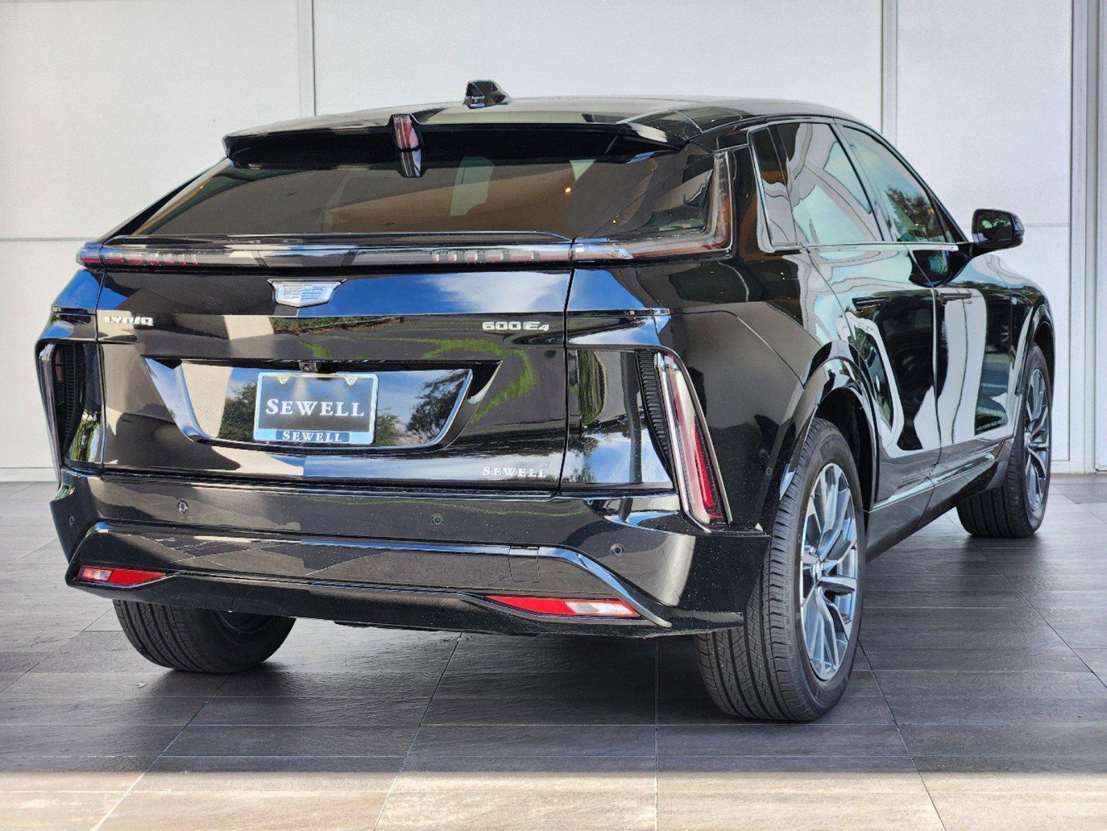 2025 Cadillac LYRIQ Vehicle Photo in HOUSTON, TX 77079-1502