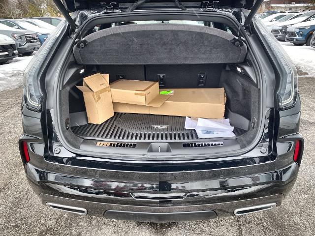 2024 Cadillac XT4 Vehicle Photo in WILLIAMSVILLE, NY 14221-2883