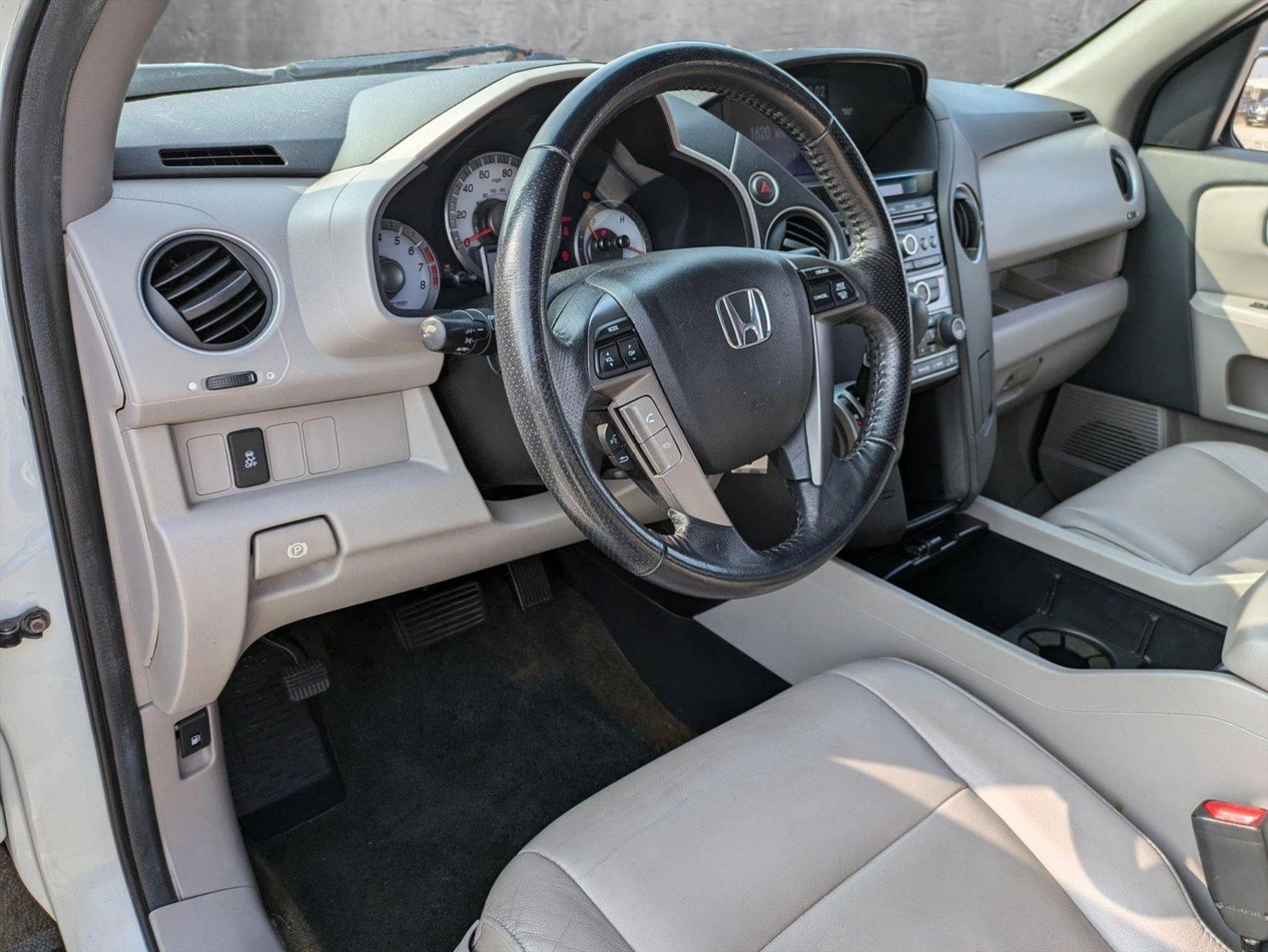 2014 Honda Pilot Vehicle Photo in Corpus Christi, TX 78415