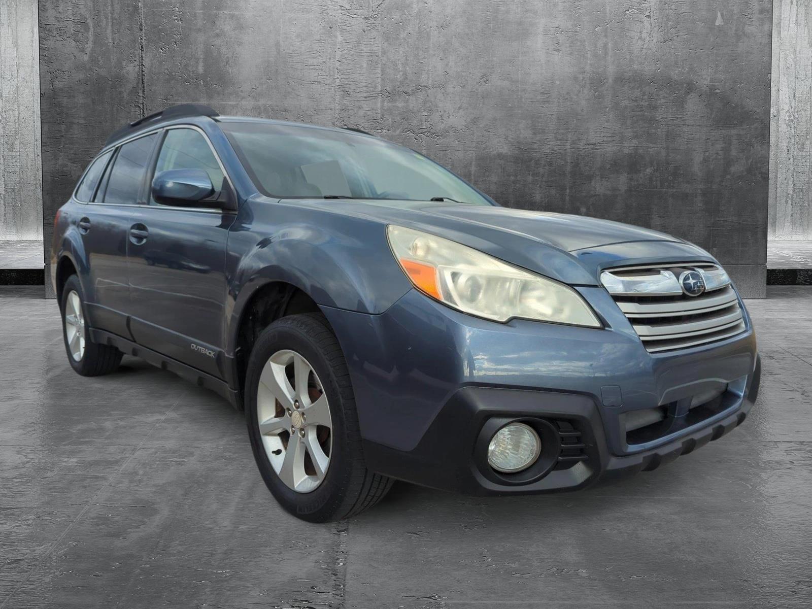 2013 Subaru Outback Vehicle Photo in Memphis, TN 38125