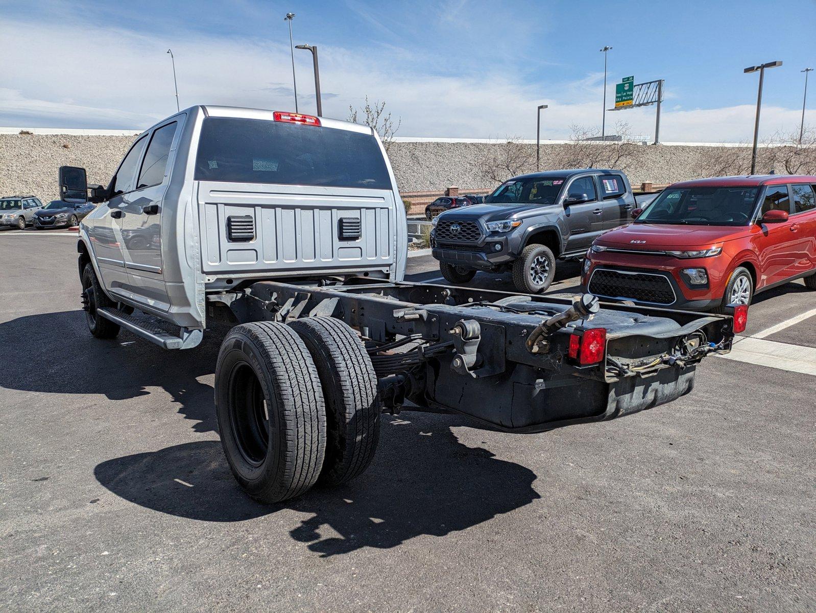 2018 Ram 3500 Chassis Cab Vehicle Photo in Las Vegas, NV 89149