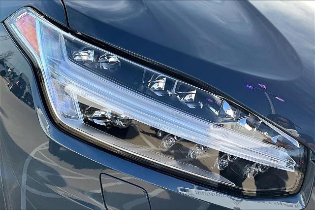2023 Volvo XC90 Vehicle Photo in Grapevine, TX 76051