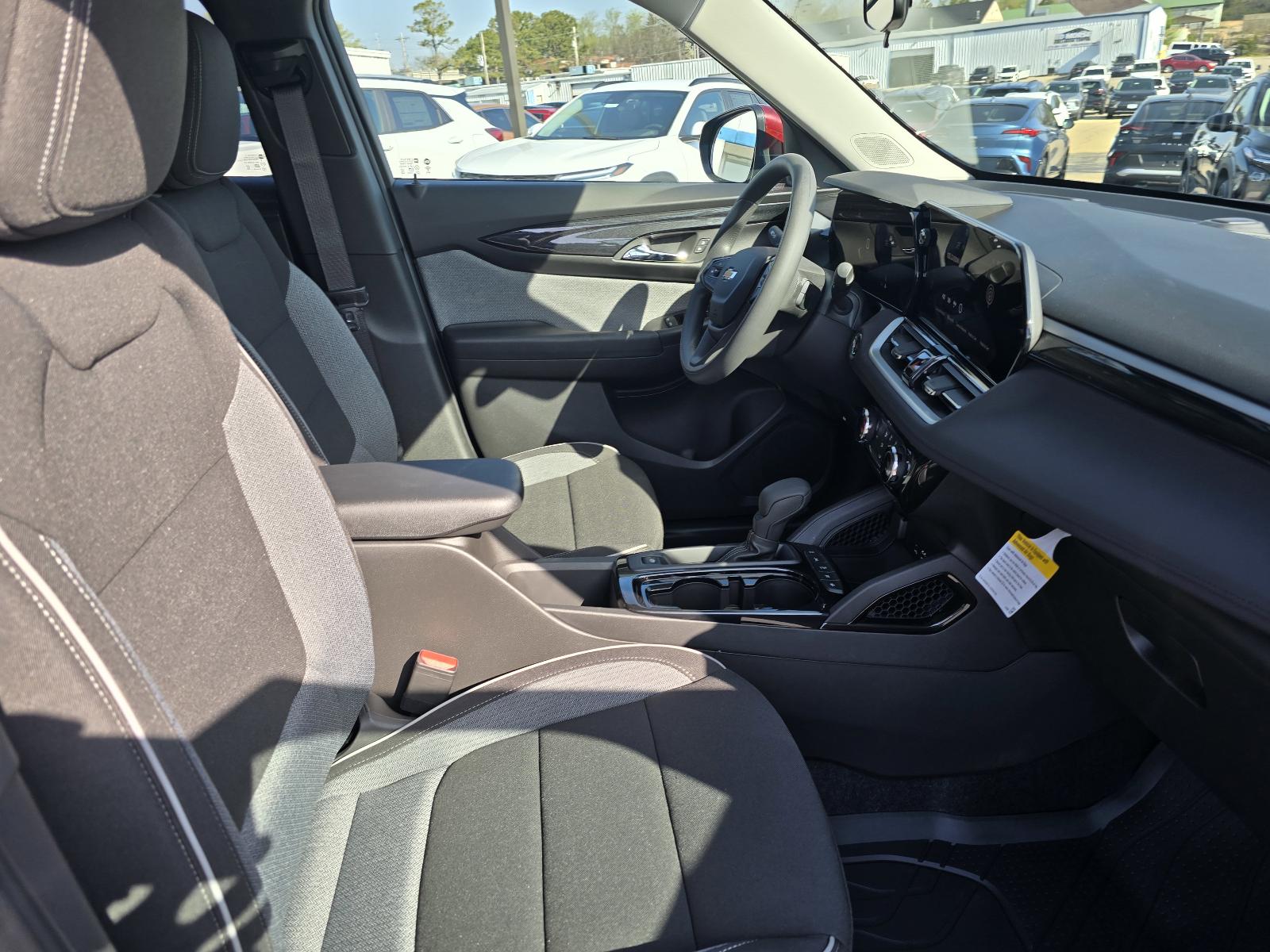 2025 Chevrolet Trailblazer Vehicle Photo in Rolla, MO 65401