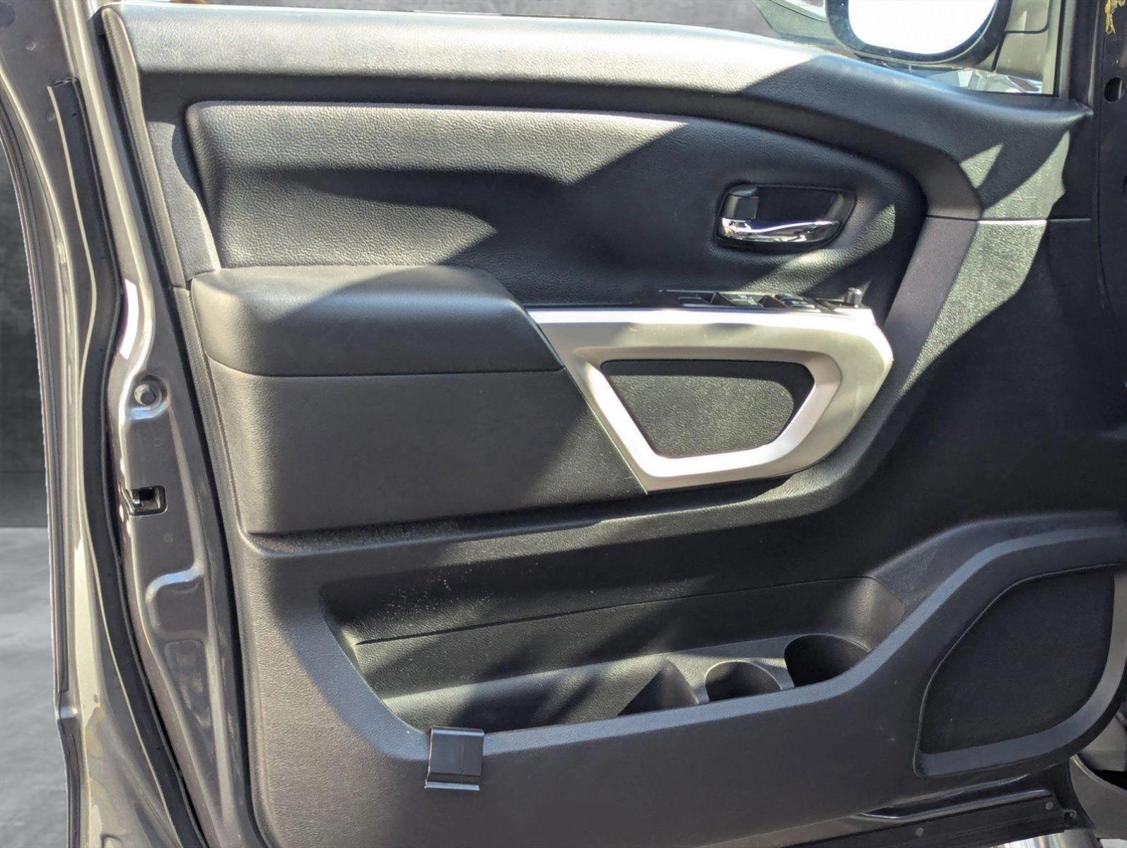 2017 Nissan Titan Vehicle Photo in GREENACRES, FL 33463-3207