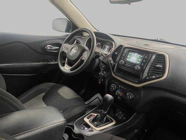 2016 Jeep Cherokee Vehicle Photo in Appleton, WI 54913