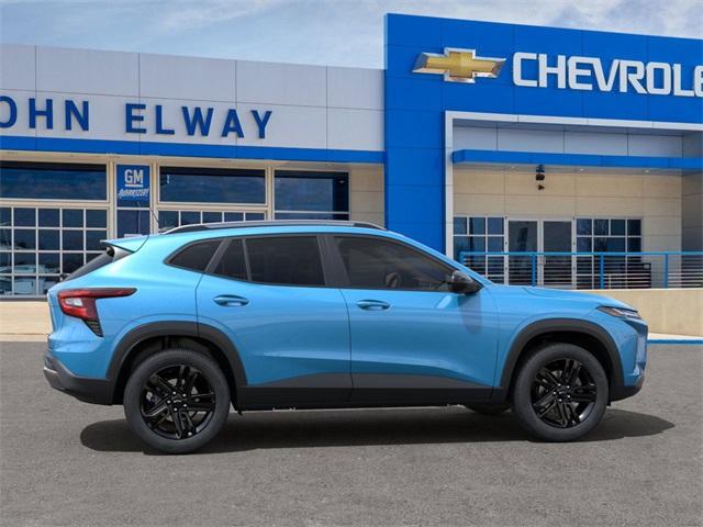 2025 Chevrolet Trax Vehicle Photo in ENGLEWOOD, CO 80113-6708