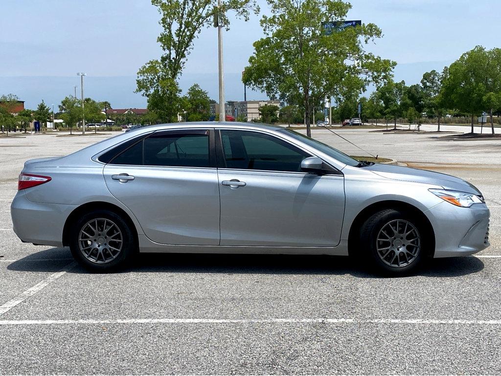 2016 Toyota Camry Vehicle Photo in POOLER, GA 31322-3252