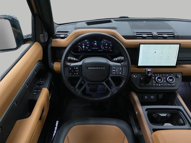 2024 Defender Vehicle Photo in Appleton, WI 54913