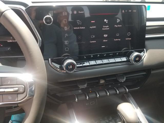 2025 GMC Canyon Vehicle Photo in ELYRIA, OH 44035-6349