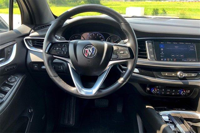 2024 Buick Enclave Vehicle Photo in TOPEKA, KS 66609-0000