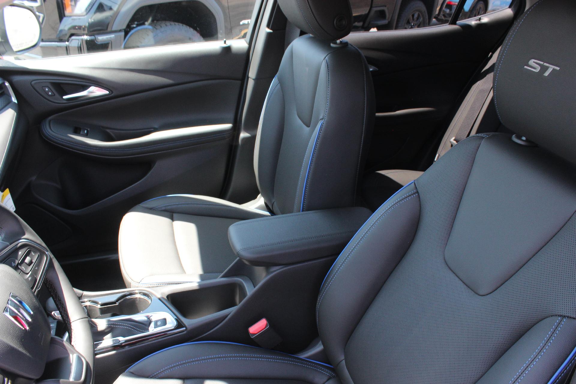 2026 Buick Encore GX Vehicle Photo in AURORA, CO 80012-4011