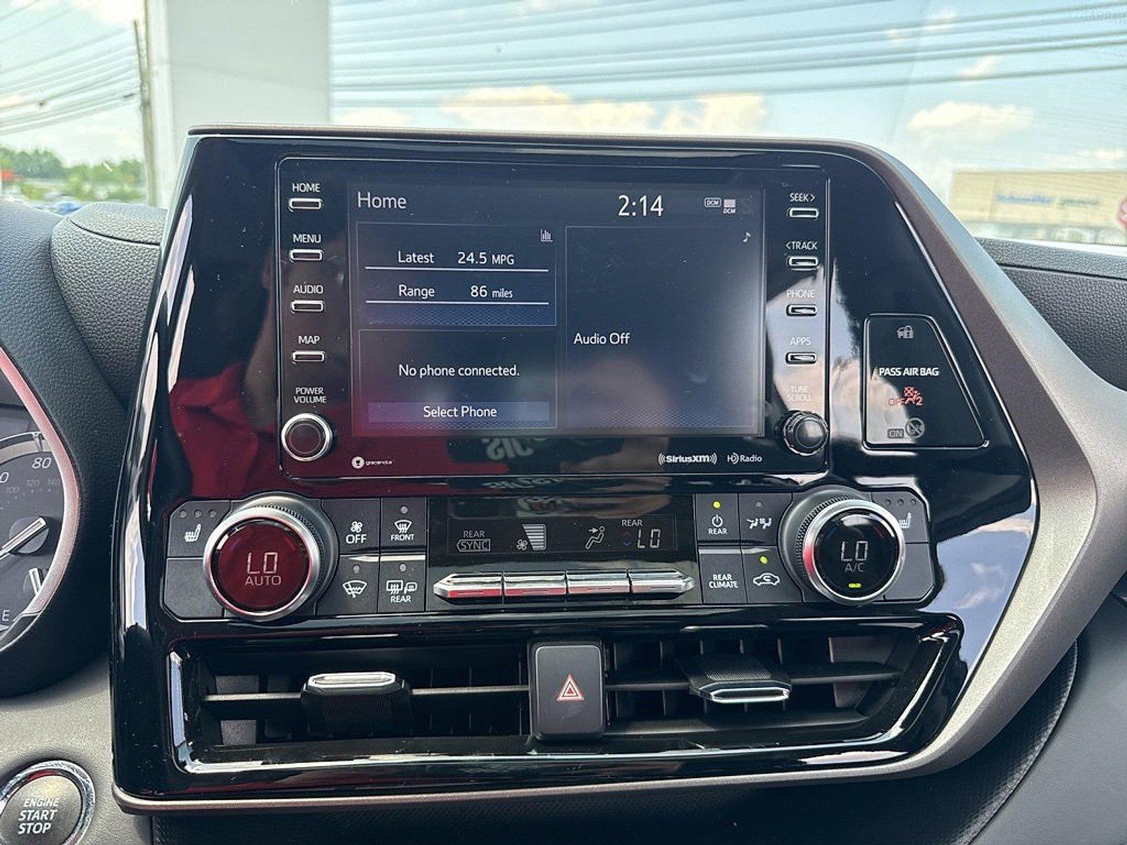 2022 Toyota Highlander Vehicle Photo in Harrisburg, PA 17111