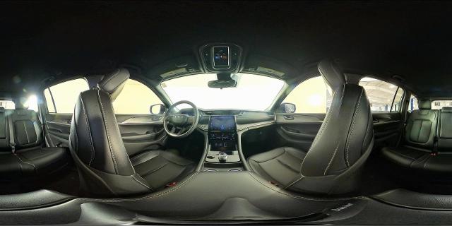 2024 Jeep Grand Cherokee Vehicle Photo in Tulsa, OK 74129