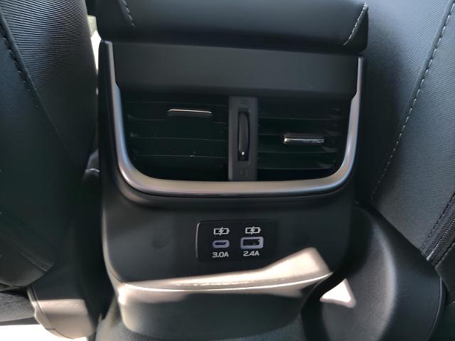 2025 Subaru Outback Vehicle Photo in Green Bay, WI 54304